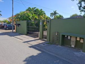 Fotografie z fotogalerie ubytování Tropical Palm Retreat v destinaci Willemstad