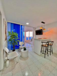 Kuchyň nebo kuchyňský kout v ubytování Apartamento hermoso en cartagena el laguito bocagrande con vista al mar