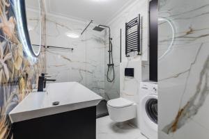 Koupelna v ubytování Apartament Zegrzyński z widokiem