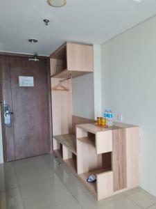 Kuchyň nebo kuchyňský kout v ubytování Bogor Icon Condotel By Holla