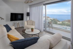 Gallery image of Deep Blue Luxury Villa Theseus - Private Jacuzzi - Sea View in Lygaria