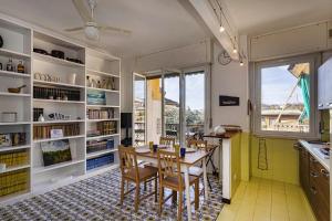 Køkken eller tekøkken på La Poetessa with Pool by Wonderful Italy