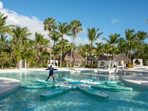 Bazén v ubytování Zel Punta Cana- All inclusive nebo v jeho okolí + 37 fotografií