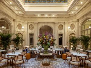 Posezení v ubytování Corinthia Grand Hotel Astoria Brussels