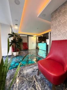 The swimming pool at or close to Akayda Butik Hotel