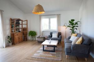 Posezení v ubytování Marécasa