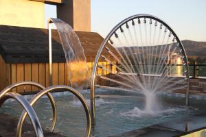 Bazén v ubytování Emilia Resort I nebo v jeho okolí