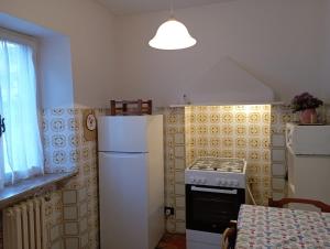 Kuchyň nebo kuchyňský kout v ubytování Comfortable house 10 minutes from the sea