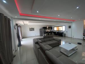 Posezení v ubytování Keur Eldjena Villa 6 Chambre Wifi Tv UHD Piscine