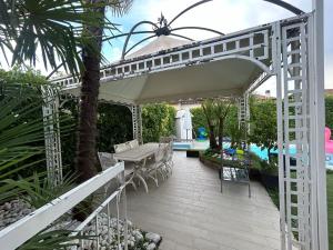 Zahrada ubytování Exclusive Villa with Pool - Il Paradiso in Terra