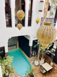 Bazén v ubytování Riad La Porte Rouge By La Siredrah nebo v jeho okolí