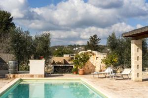 Bazén v ubytovaní IL Trullo Di Mamma Lucia-Luxury Villa alebo v jeho blízkosti