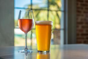 Hampton Inn Petaluma, Ca的酒水