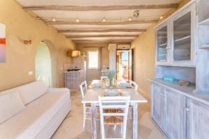 Kuchyň nebo kuchyňský kout v ubytování Relaxing BaiaDeBahas 1BedApt Bilo4 sleeps 4 + 3 fotografie