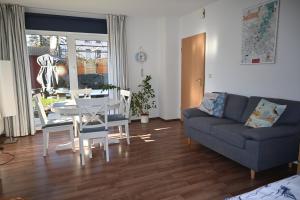 Posezení v ubytování Schönes Appartement in ruhiger Lage