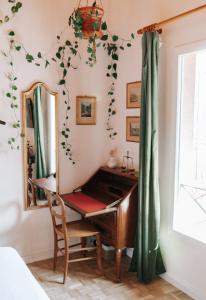 Kép La Belle Vue Studio - Lakeview, Pool, Free Parking szállásáról Därligenben a galériában