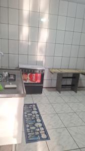 Η κουζίνα ή μικρή κουζίνα στο Recanto mar di Roma