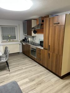 Kuchyň nebo kuchyňský kout v ubytování Souterrain Ferienwohnung Iphofen