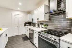 Gallery image of Private Hot Tub and Golf Course Views Lakeway Gem in Lakeway