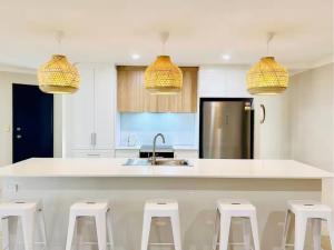 Η κουζίνα ή μικρή κουζίνα στο Busselton Beach Villa - Family & Pet Friendly