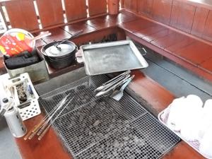 安来市にあるUenodai Midorinomura - Vacation STAY 27894vの台所用品のトレイが置かれた台所用品カウンター +12枚の写真