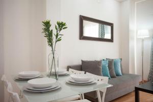Część wypoczynkowa w obiekcie Fuencarral Apartments