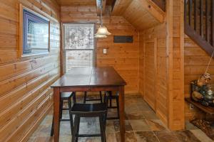 Fotografie z fotogalerie ubytování Vivian Park Sundance Cabin v destinaci Vivian Park + 36 fotografií