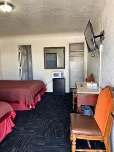 Kuchyň nebo kuchyňský kout v ubytování Travelodge by Wyndham Gallup