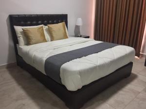 Galería fotográfica de Tunaib Plaza en Aţ Ţunayb