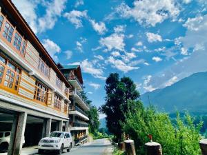 Splošen pogled na gorovje oz. razgled na gore, ki ga ponuja hotel