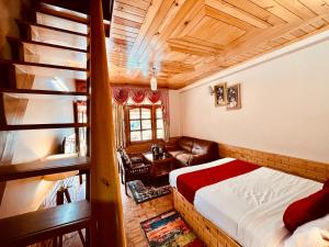 Postelja oz. postelje v sobi nastanitve The Four Season Hotel & Resort, Manali - A blissful view from rooms
