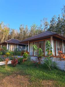 Κήπος έξω από το Bulan Villa Koh Yao Noi