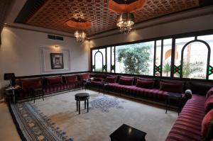 Posezení v ubytování Hôtel Wassim