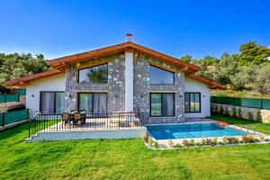 Κήπος έξω από το Yaka Esinti Villa