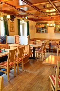 Un restaurante o sitio para comer en Landgasthof zum Betenmacher