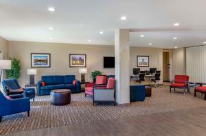 Posezení v ubytování Comfort Suites Helena Airport