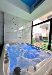 Fotografie z fotogalerie ubytování Luxmani Hotel & Spa v destinaci Tbilisi City