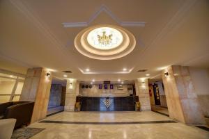 Vstupní hala nebo recepce v ubytování Crystal Hotel