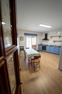A kitchen or kitchenette at AT SAN MIGUEL o