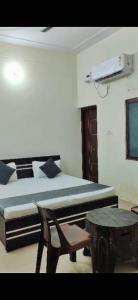 Fotografie z fotogalerie ubytování Hotel Shri Jeevan Dham v destinaci Vrindavan
