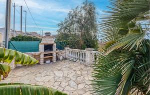 Fotografie z fotogalerie ubytování Cozy Home In Calafell With Wifi v destinaci Calafell