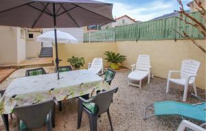 Patio nebo venkovní prostory v ubytování 2 Bedroom Nice Home In Nyons + 11 fotografií