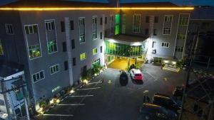 Bangunan di mana terletaknya hotel