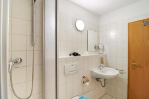 Koupelna v ubytování Aparthotel Leuchtfeuer Rügen