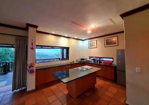 Fotografie z fotogalerie ubytování Valley View Elements 4 Bedroom v destinaci Warmbaths + 37 fotografií