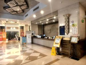Vstupní hala nebo recepce v ubytování 上海加特奈斯新时空酒店中山公园店