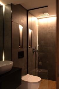 Lumière Hotel Pool & SPA的一间浴室