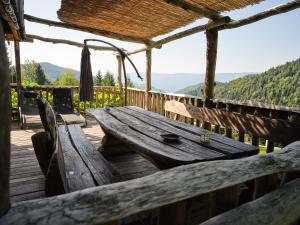 Fotografie z fotogalerie ubytování Chalets Toplak v destinaci Sveti Duh na Ostrem Vrhu