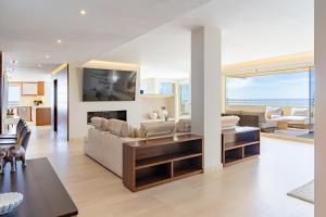 Et tv og/eller underholdning på Infinity Blue Penthouse