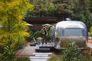 Vonkajšia záhrada v ubytovaní AutoCamp Sequoia
